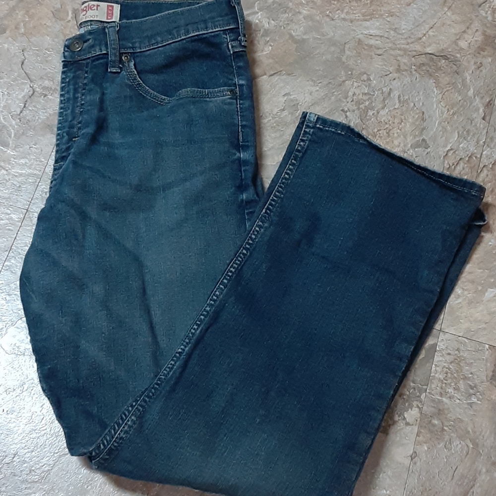 Wrangler dark relaxed boot cut jeans